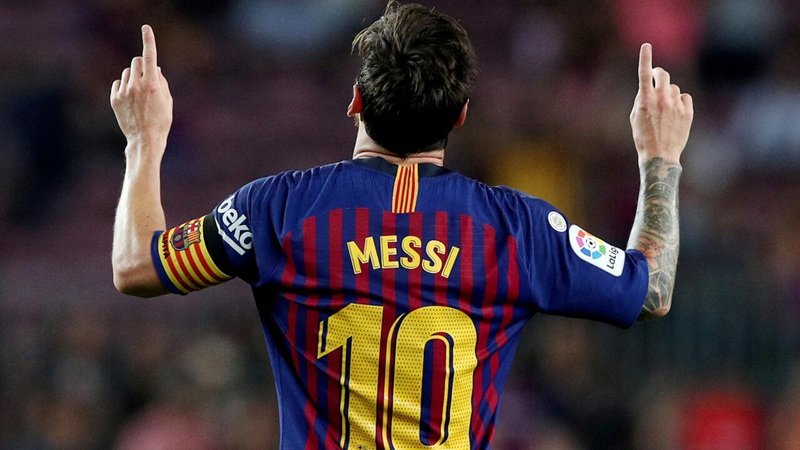 ميسي: برشلونة سيظل نادي حياتي
