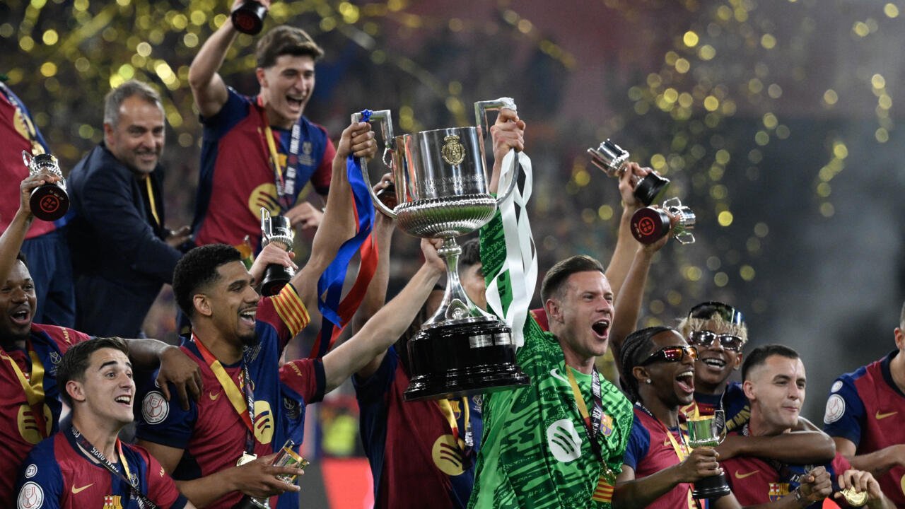 الليلة ليلة الكأس.. برشلونة يتوج بعد مباراة فياريال