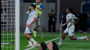 الهلال يهزم الفتح برباعية قاتلة في الدوري السعودي