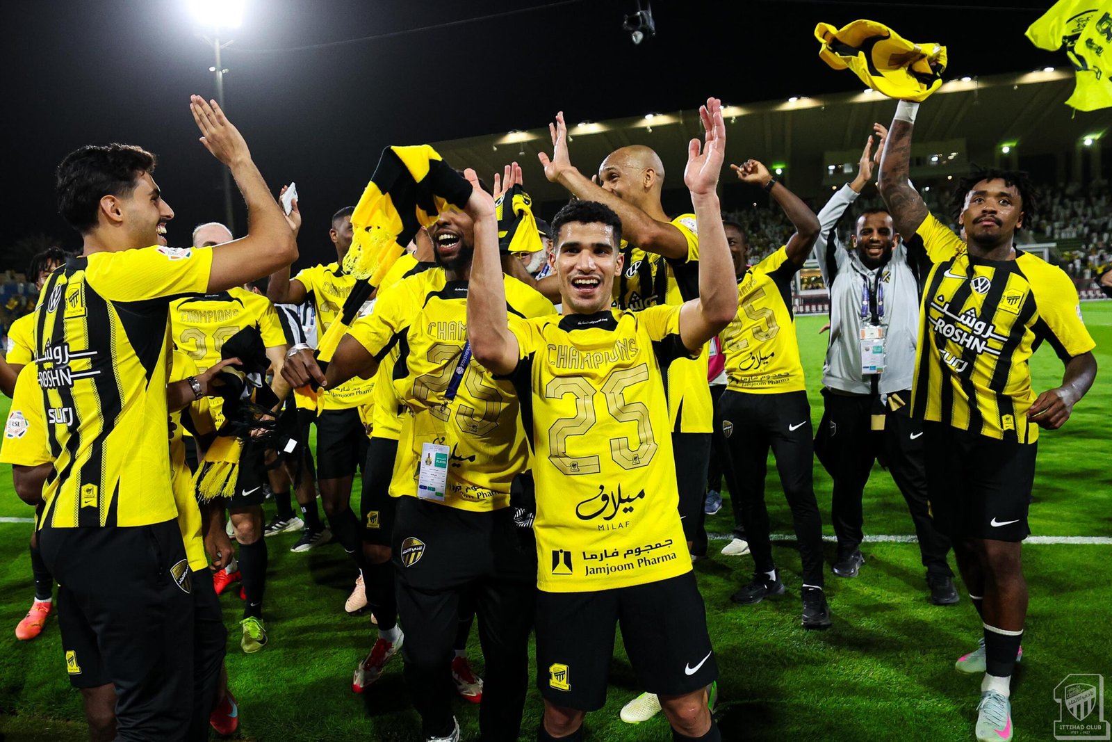 الاتحاد يتوج رسميا بدوري روشن السعودي