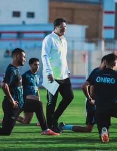 أيمن الرمادي في مران الزمالك