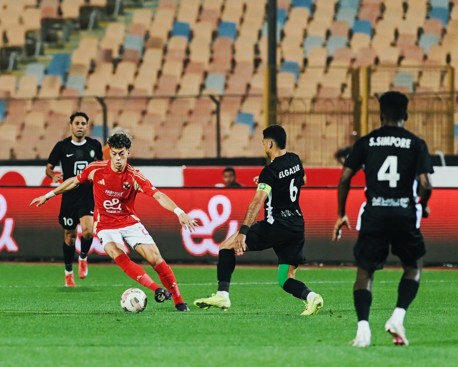 مباراة الأهلي الأخيرة بالدوري.. المارد الأحمر يترقب مواجهة التتويج أمام فاركو